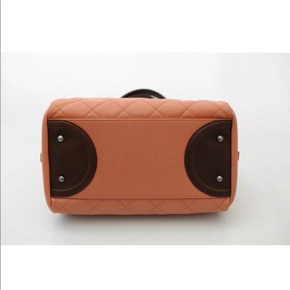 )CHANEL BOWLER SHOULDER BAG - Picture 5 of 8